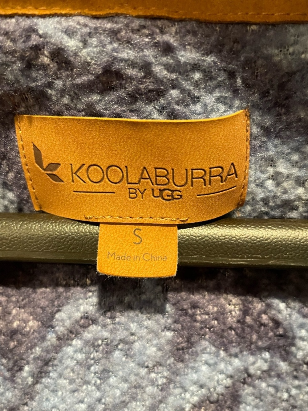 Kookaburra by UGG Size S Sherpa Vest with Hood - Picture 2 of 3